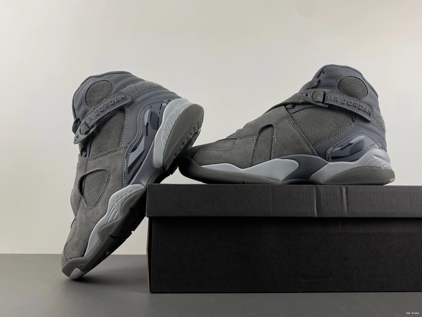 305381-014 Jordan - Retro 8 Men's Cool Grey 0324